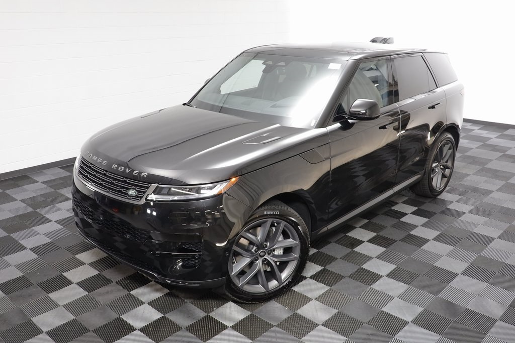 2025 Land Rover Range Rover Sport SE photo 2