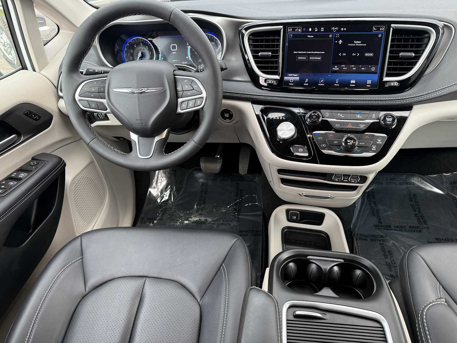 2024 Chrysler Pacifica Touring L photo 20