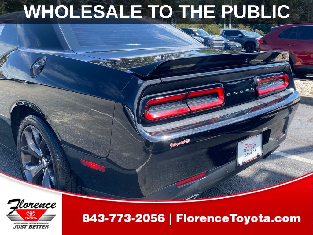 2018 Dodge Challenger SXT Plus photo 7
