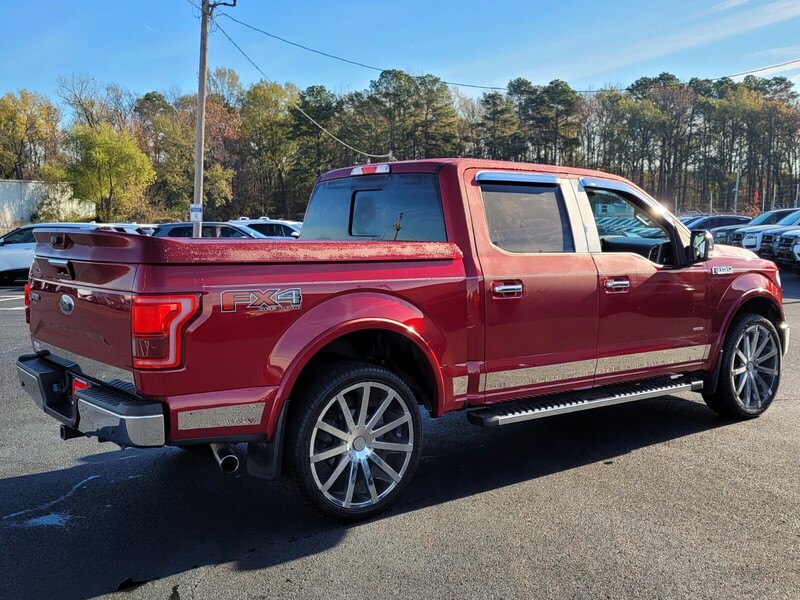 2016 Ford F-150 Lariat photo 2