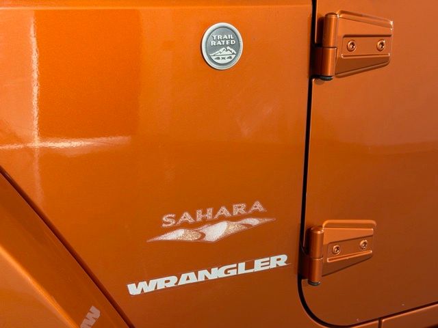 2011 Jeep Wrangler Sahara photo 10