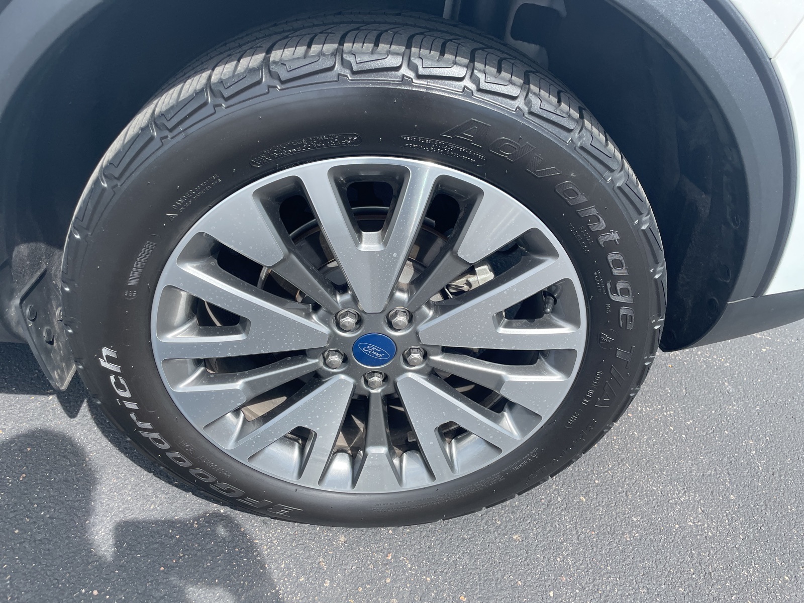 2021 Ford Escape Titanium photo 7