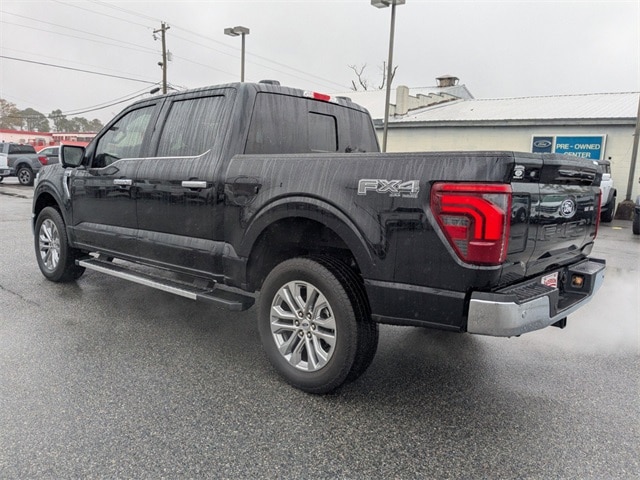 2025 Ford F-150 Lariat photo 4