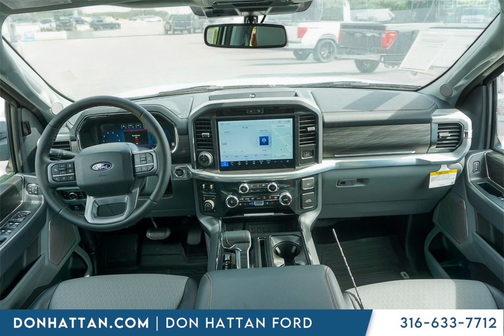 2025 Ford F-150 Lariat photo 4