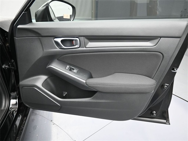 2026 Honda Civic Sport photo 2