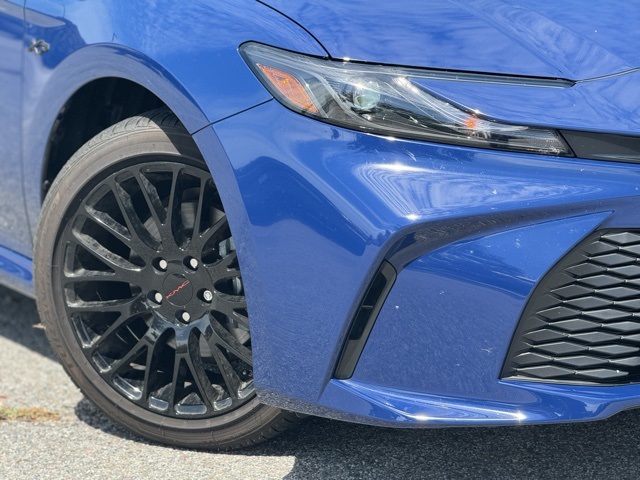 2025 Toyota Camry LE photo 2