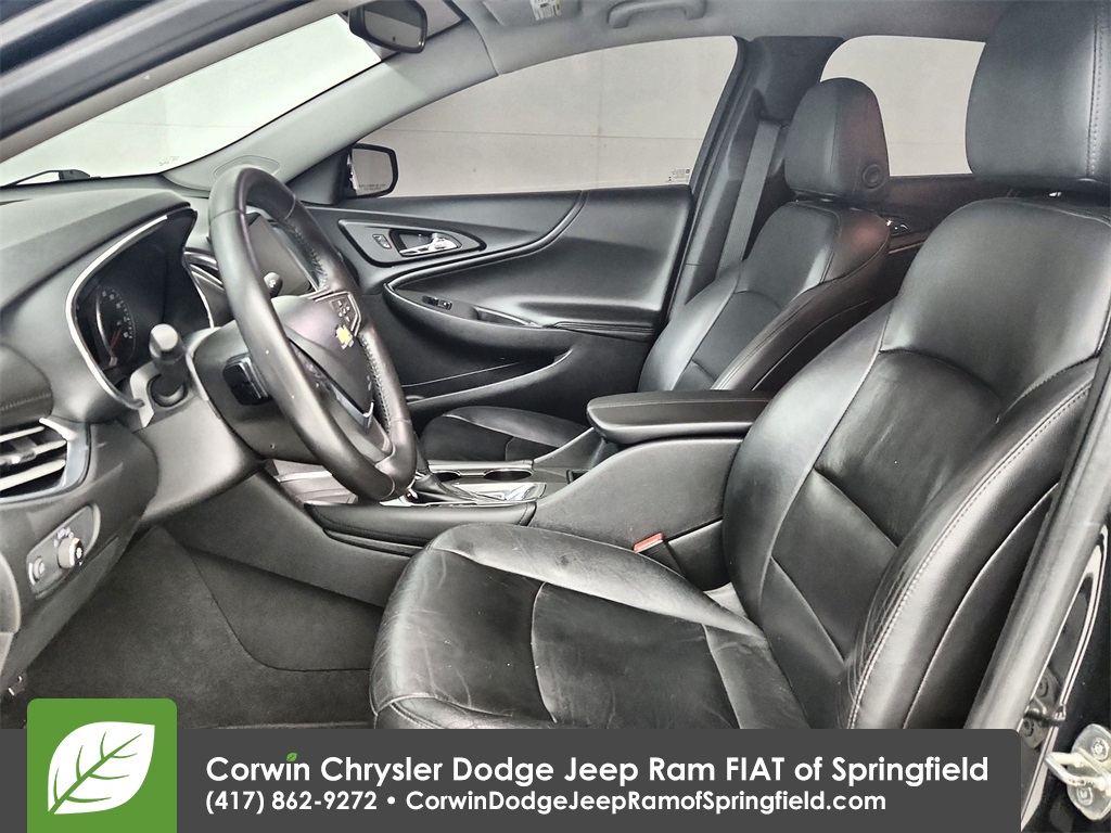 2017 Chevrolet Malibu 1LT photo 17