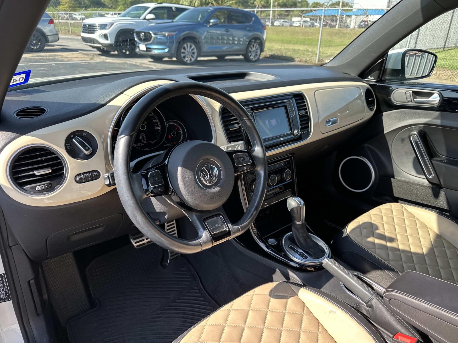 2019 Volkswagen Beetle Final Edition SE photo 9