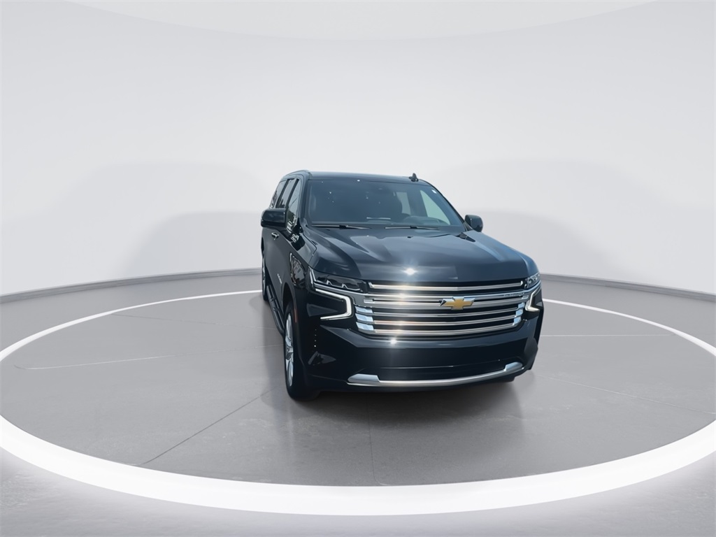 2024 Chevrolet Suburban High Country photo 3