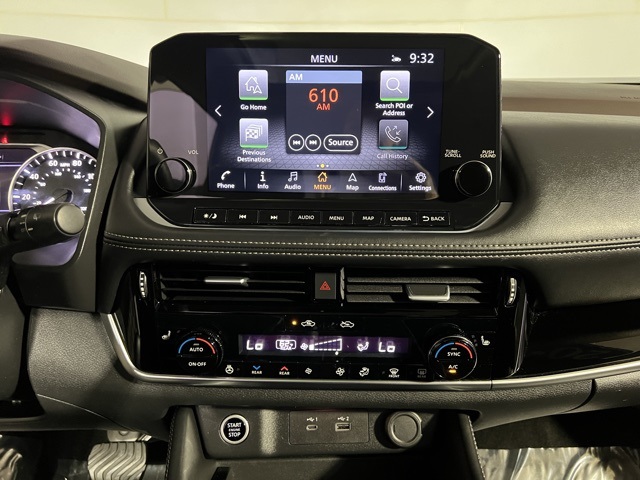 2022 Nissan Rogue SL photo 10