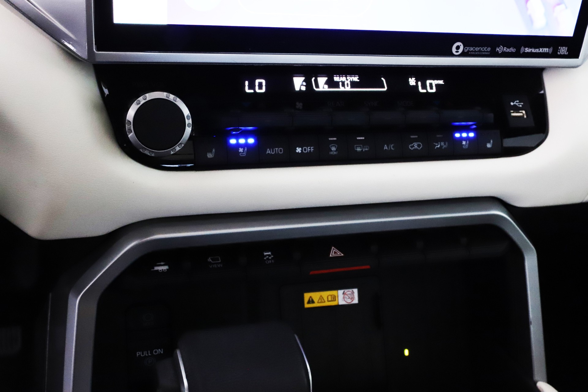 2024 Toyota RAV4 LE photo 21