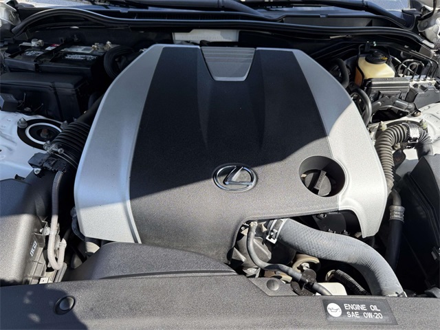 2017 Lexus IS 300 photo 13