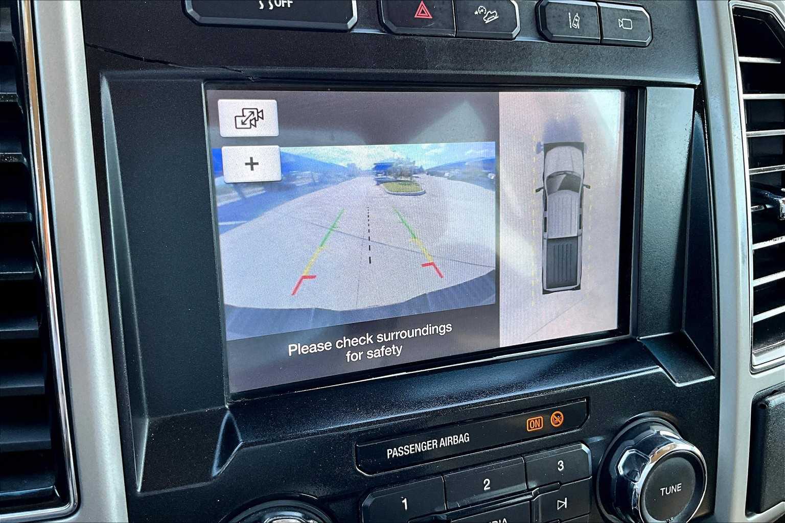 2019 Ford F-250 Lariat photo 25