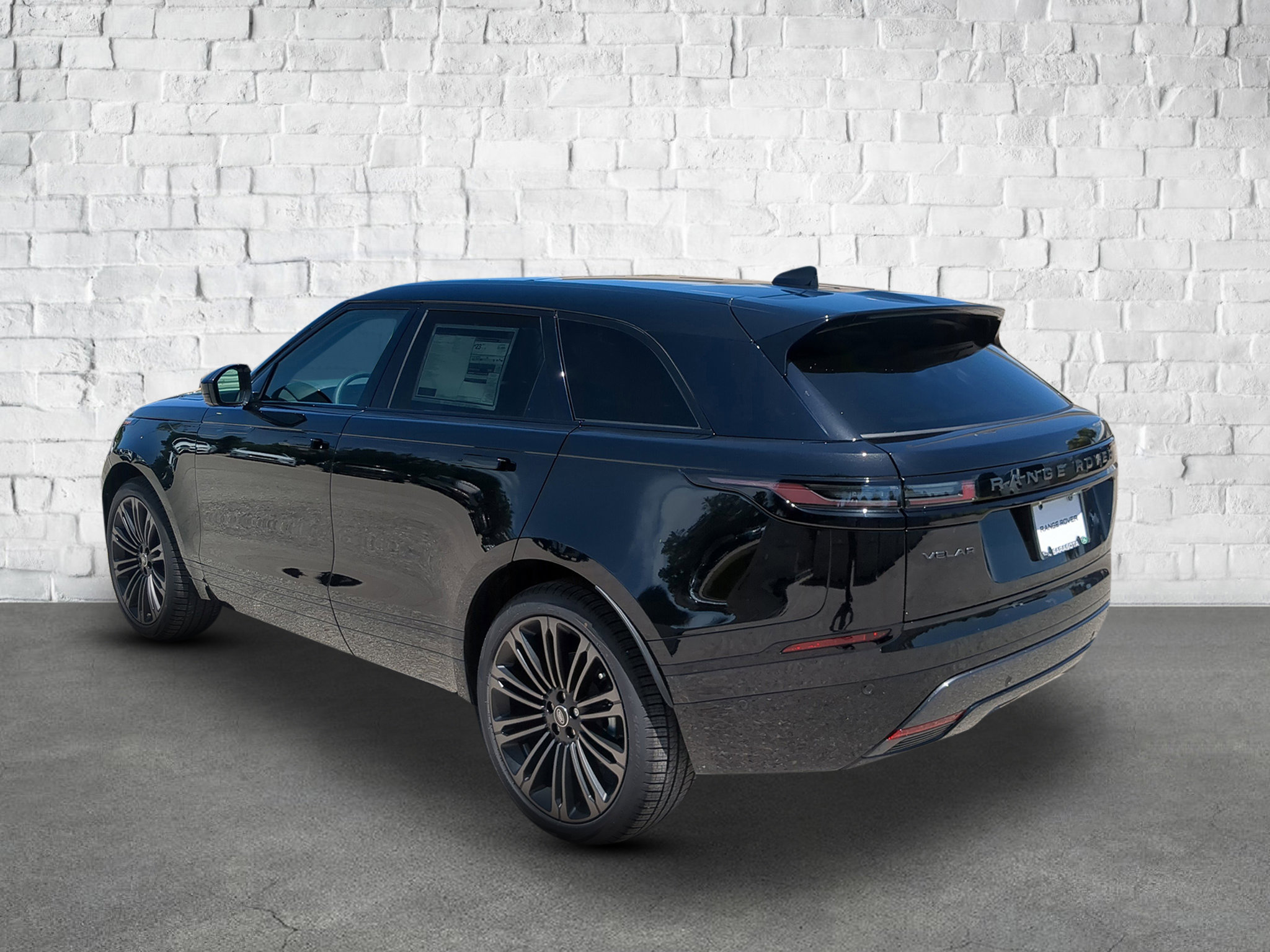 2026 Land Rover Range Rover Velar SE photo 3