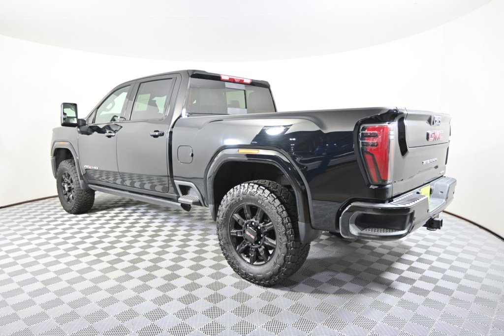 2025 Gmc Sierra 3500 HD AT4 photo 4