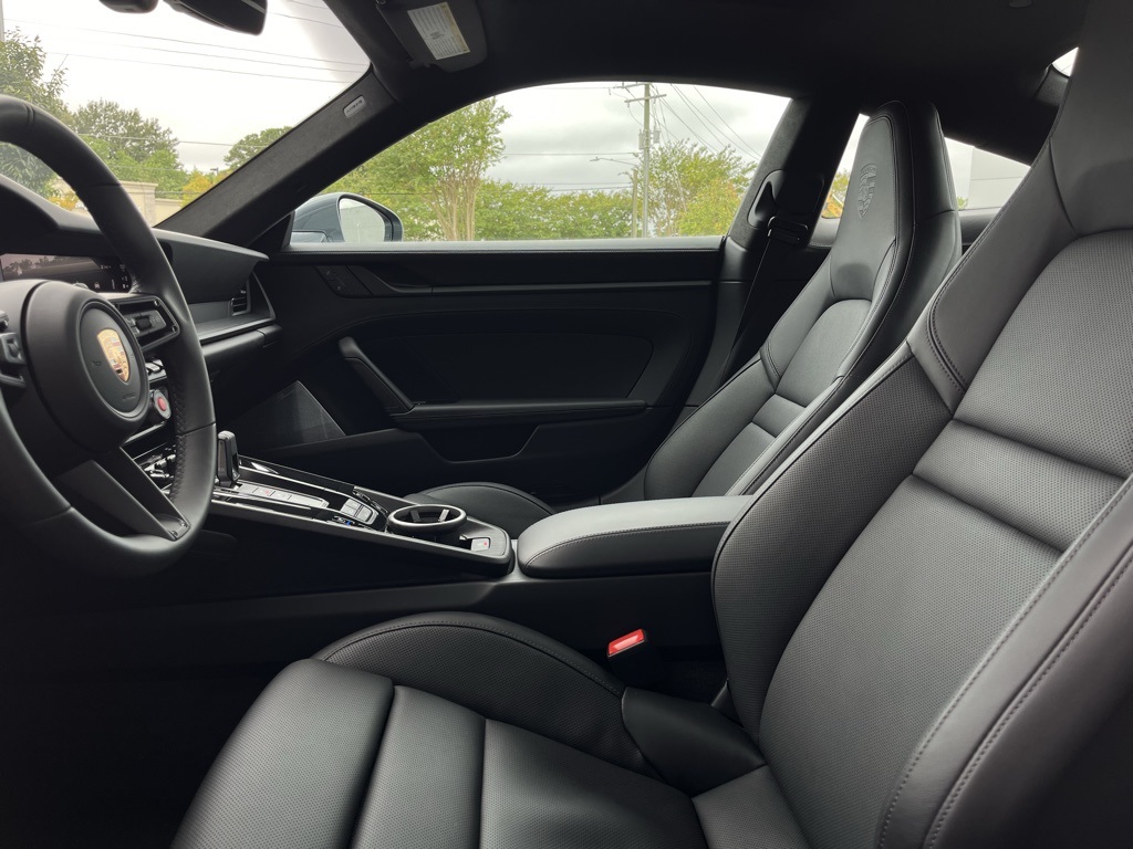 2025 Porsche 911 GTS photo 15