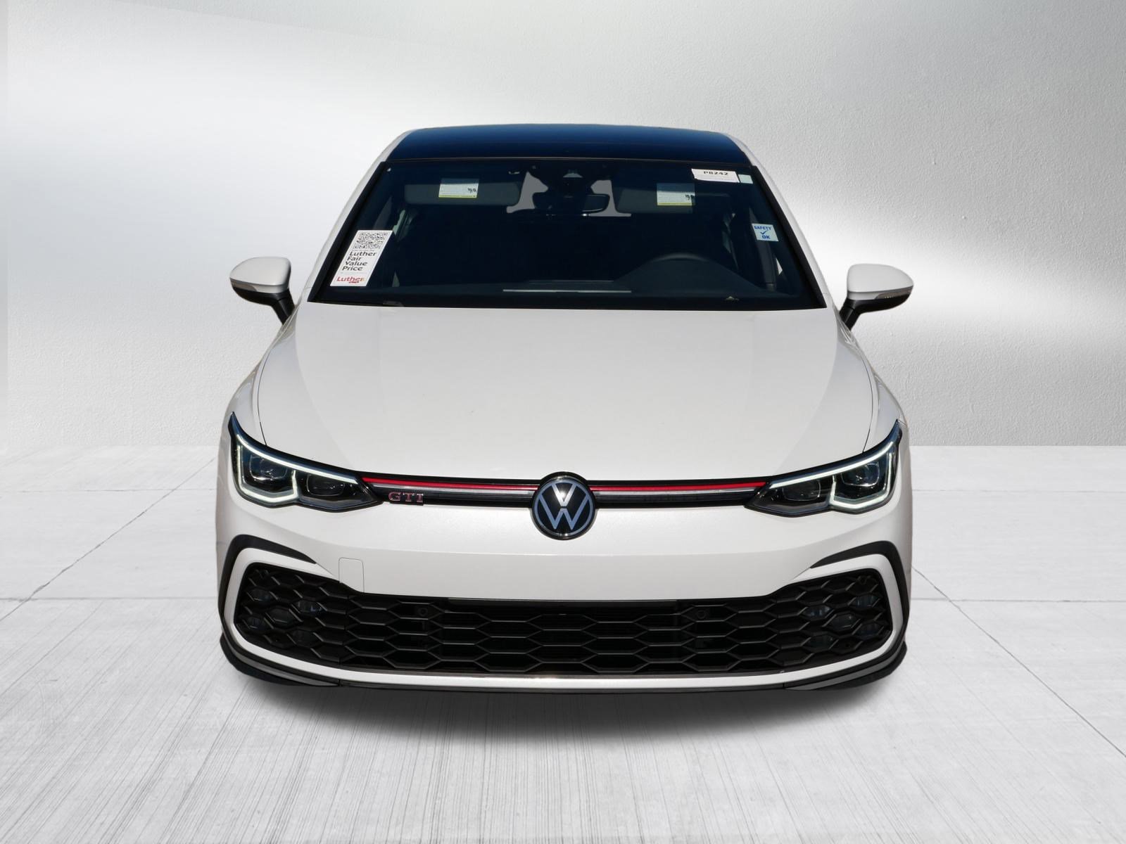 Used 2022 Volkswagen Golf GTI SE with VIN WVWN87CD0NW204839 for sale in Brooklyn Center, Minnesota