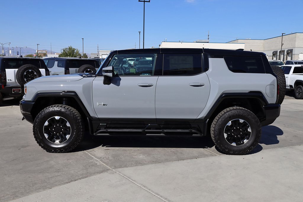 2025 Gmc Hummer EV photo 3