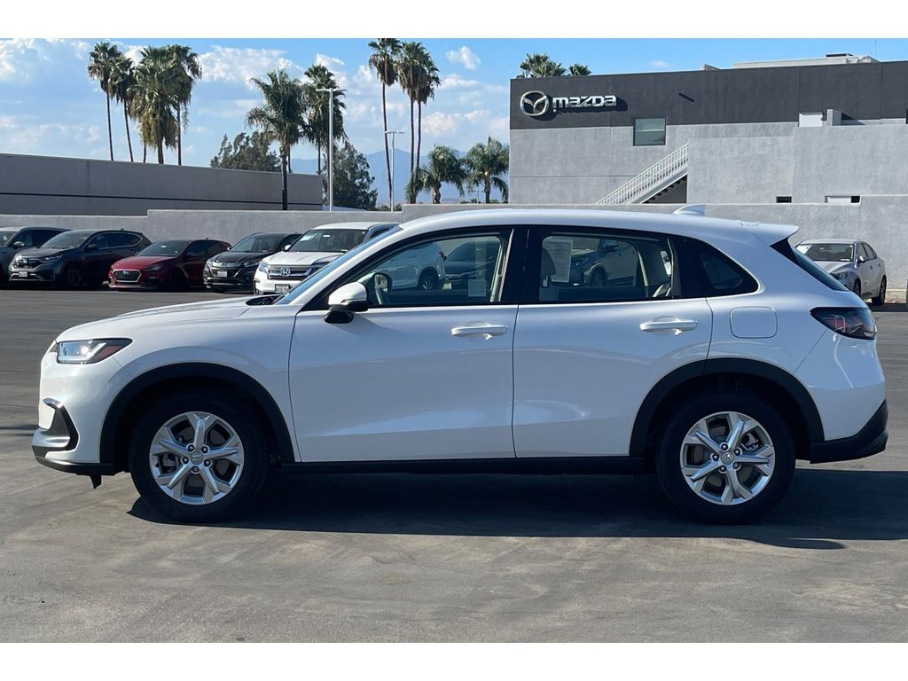 2025 Honda HR-V LX photo 2