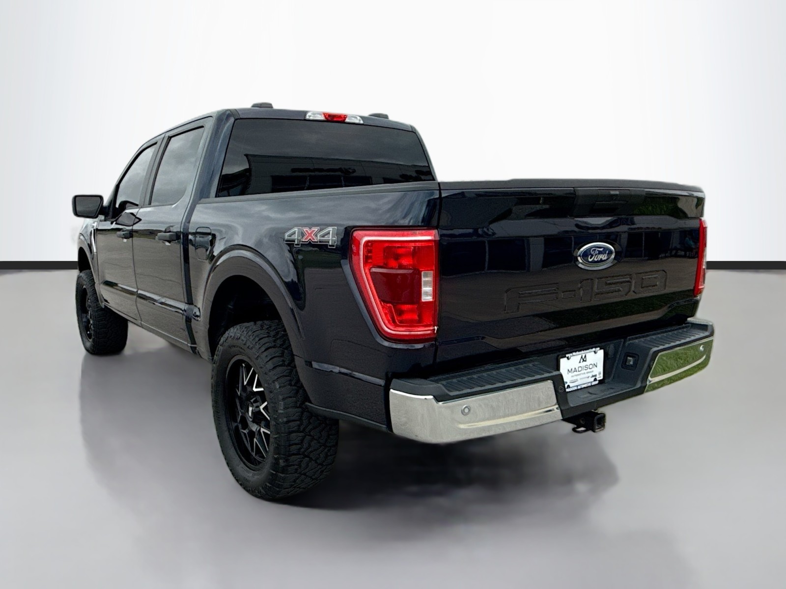 2023 Ford F-150 XLT photo 7