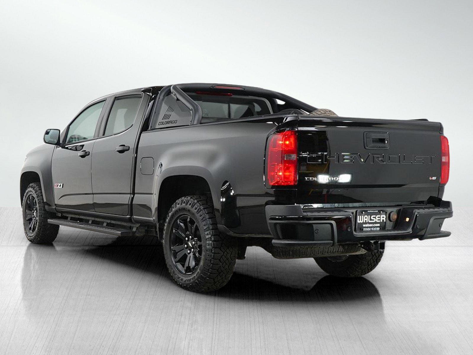 2022 Chevrolet Colorado Z71 photo 2