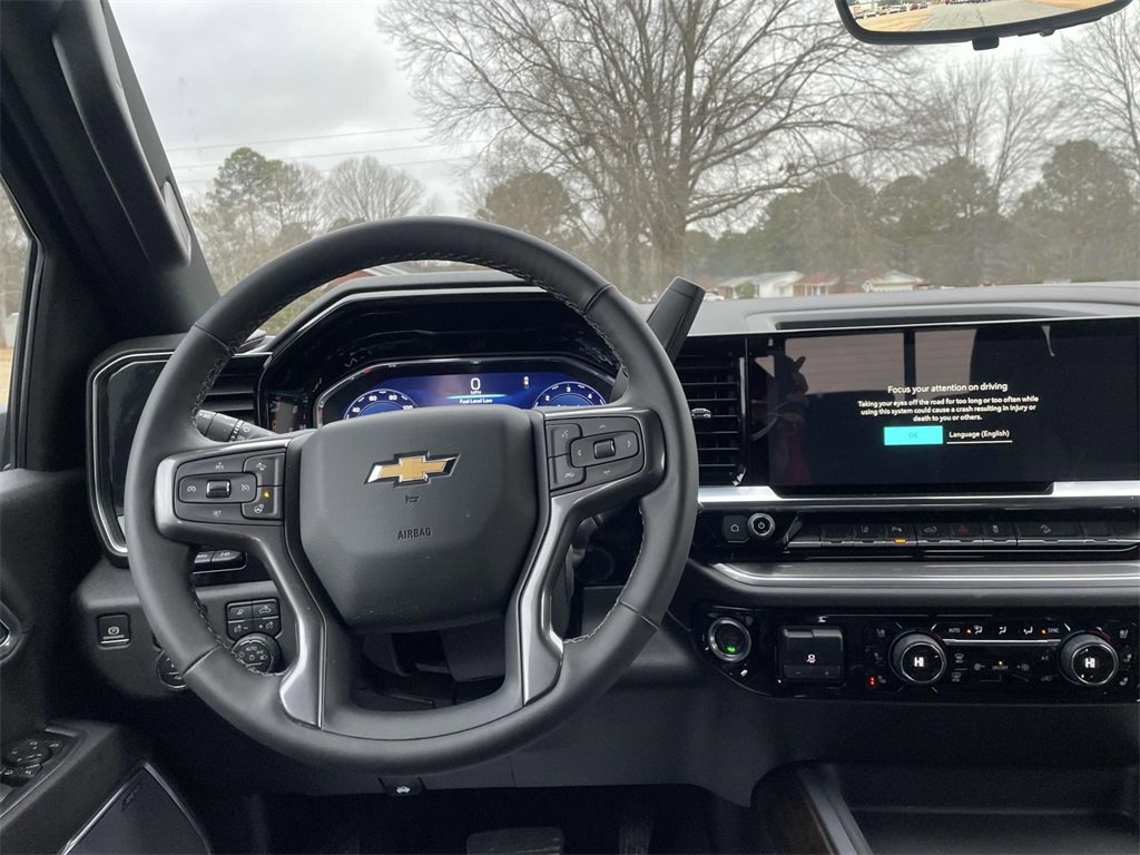 2025 Chevrolet Silverado 2500HD High Country photo 11