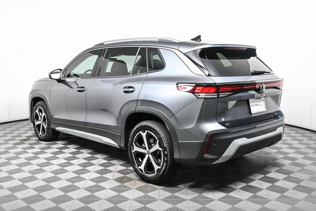 2025 Volkswagen Tiguan SE photo 3