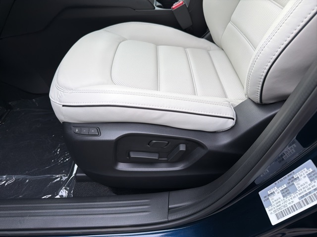 2025 Mazda CX-5 2.5 S Preferred photo 10
