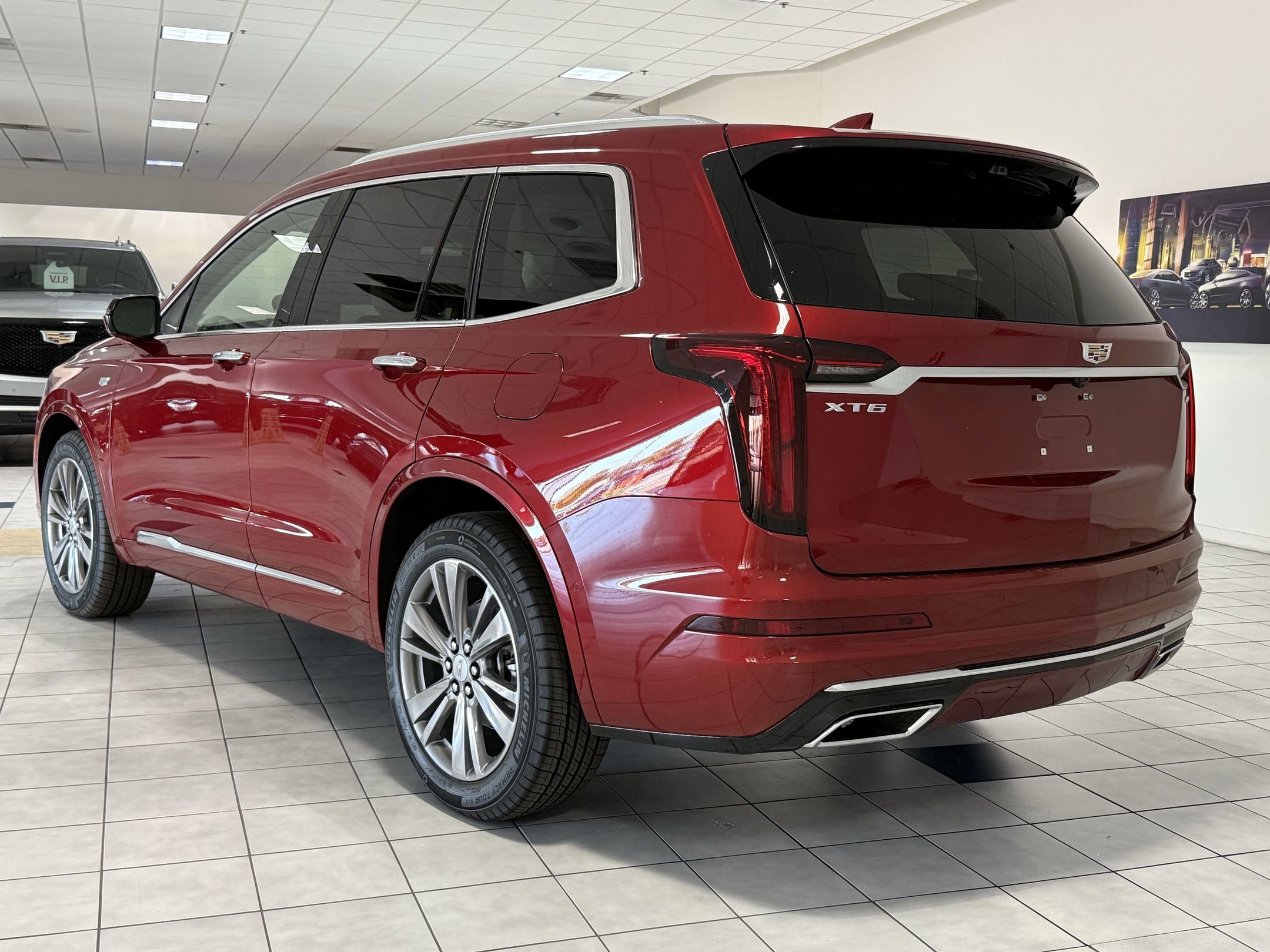 2025 Cadillac XT6 Premium Luxury photo 3