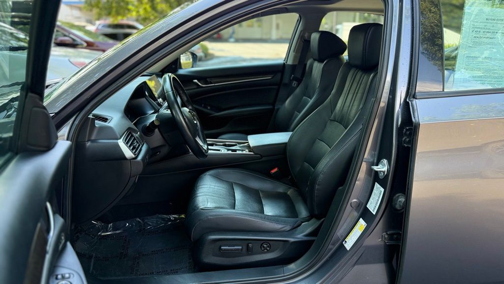 2021 Honda Accord EX-L 1.5T photo 13