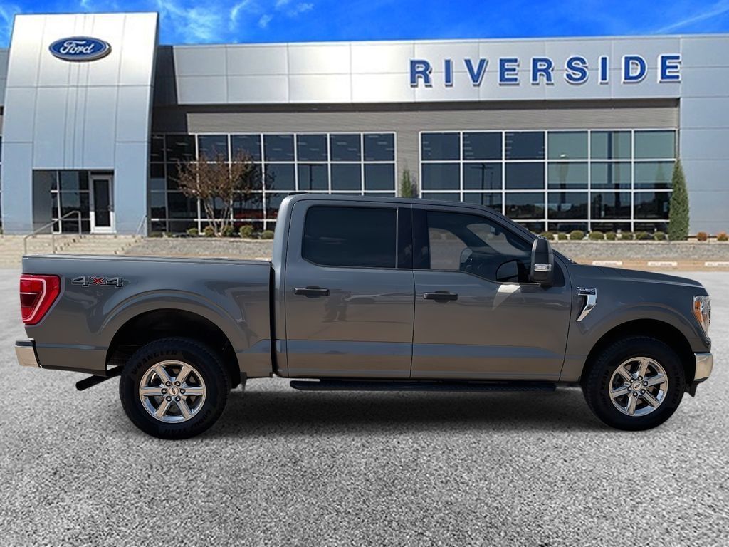 2022 Ford F-150 XLT photo 3