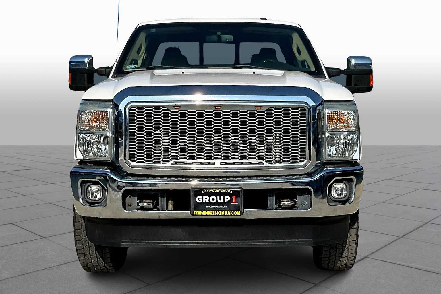 2015 Ford F-250 Lariat photo 3