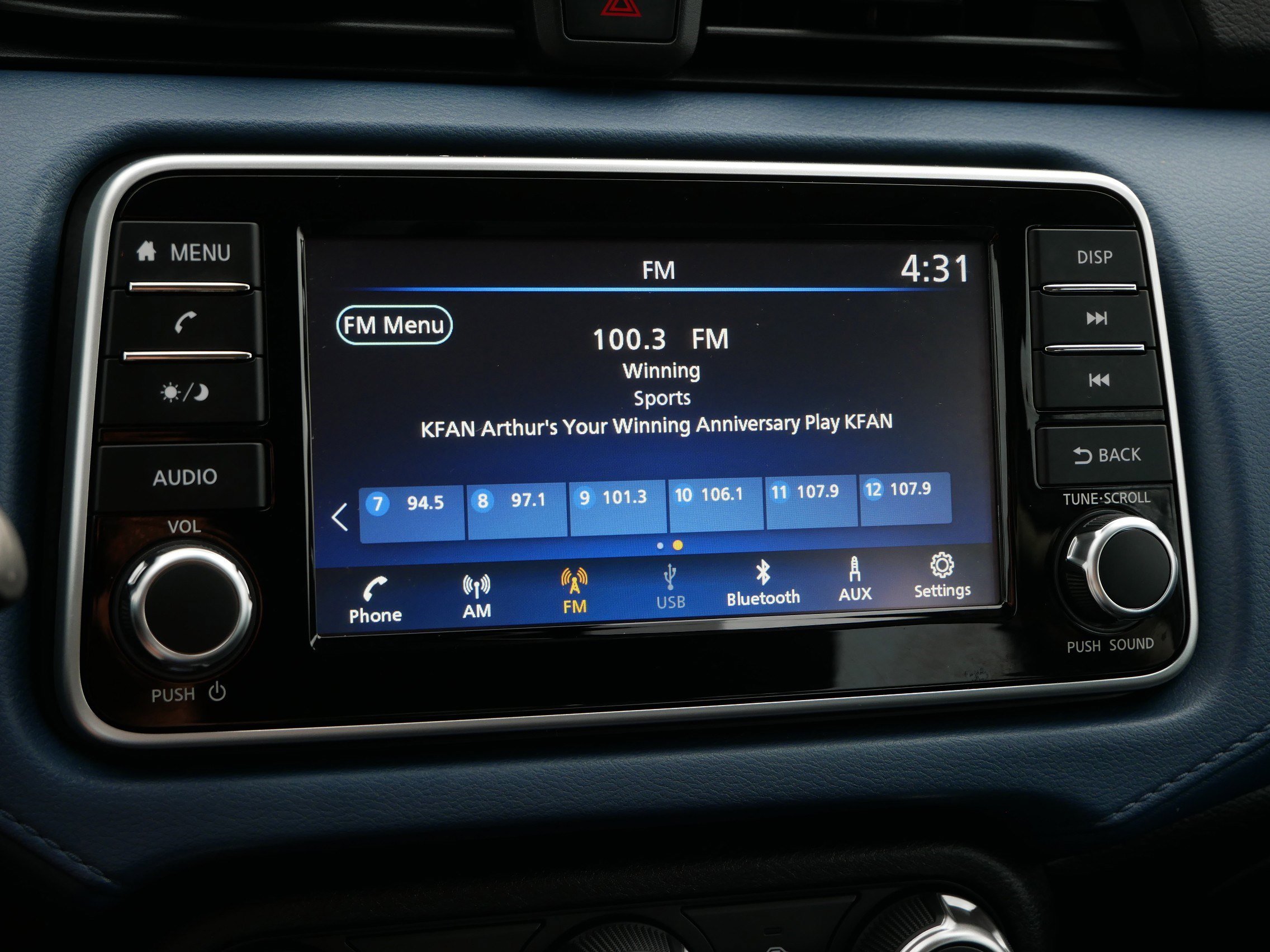 2024 Nissan Versa SV photo 18