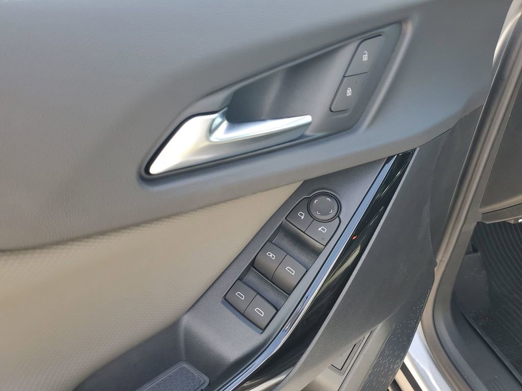 2026 Chevrolet Equinox LT photo 40
