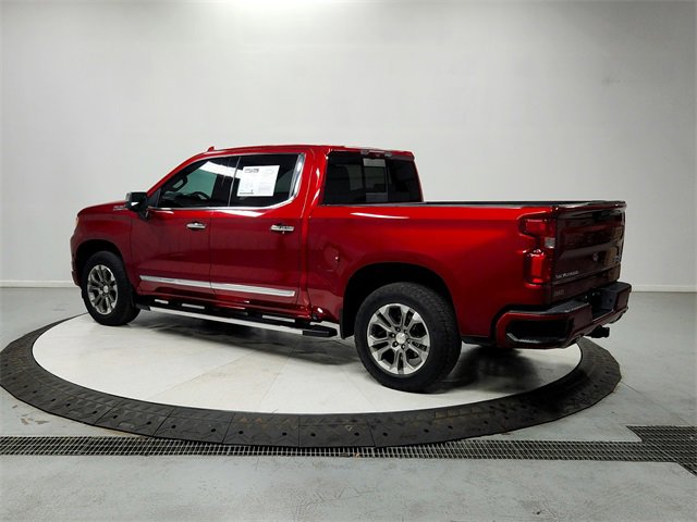 2023 Chevrolet Silverado 1500 High Country photo 5