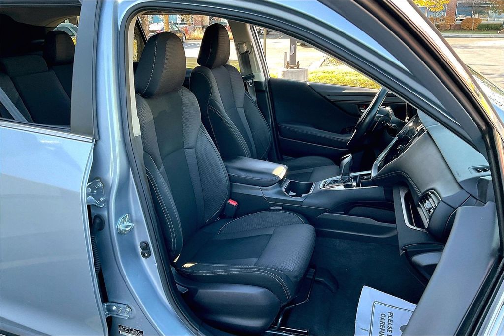 2023 Subaru Outback Premium photo 4