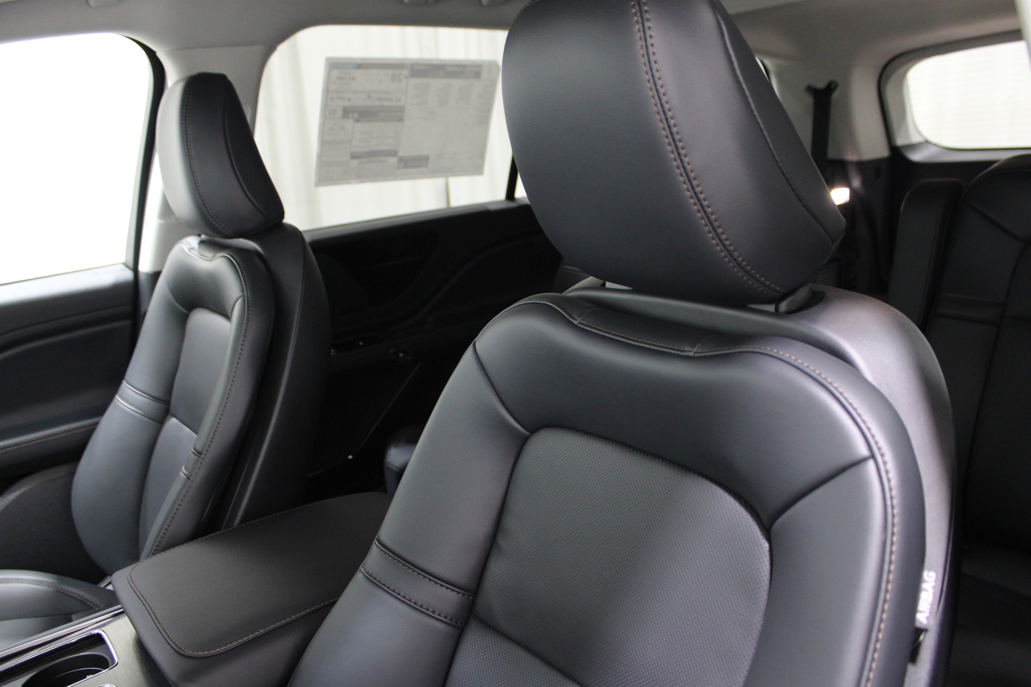 2025 Lincoln Aviator Premiere photo 4