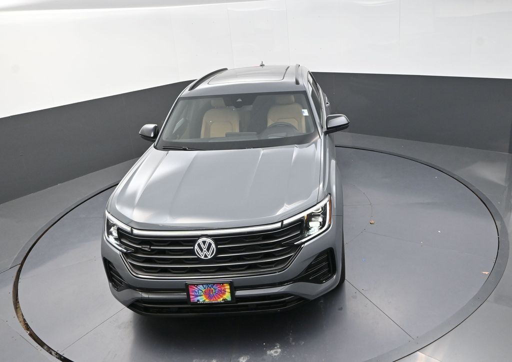 2025 Volkswagen Atlas Cross Sport SEL R-Line photo 9