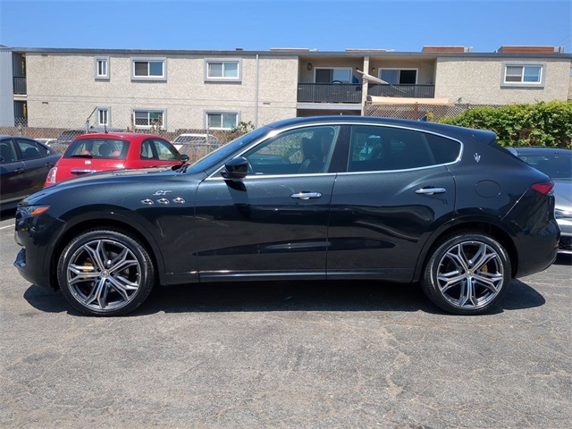 2022 Maserati Levante GT photo 4