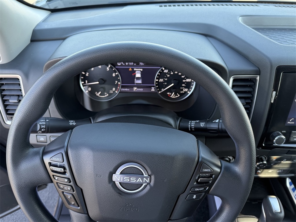 2022 Nissan Frontier SV Crew Cab photo 21