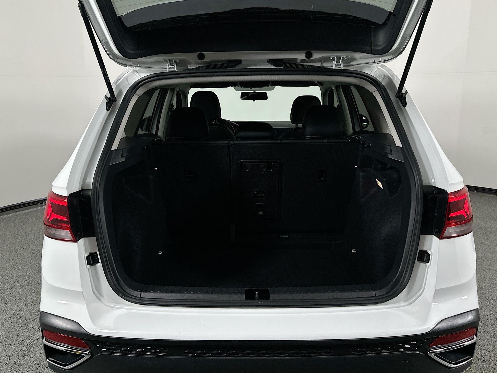 2022 Volkswagen Taos SE photo 22