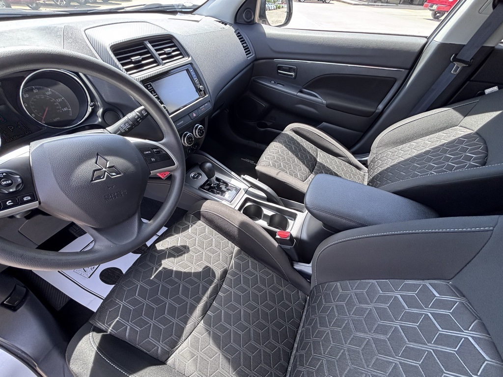 2024 Mitsubishi Outlander Sport S photo 10