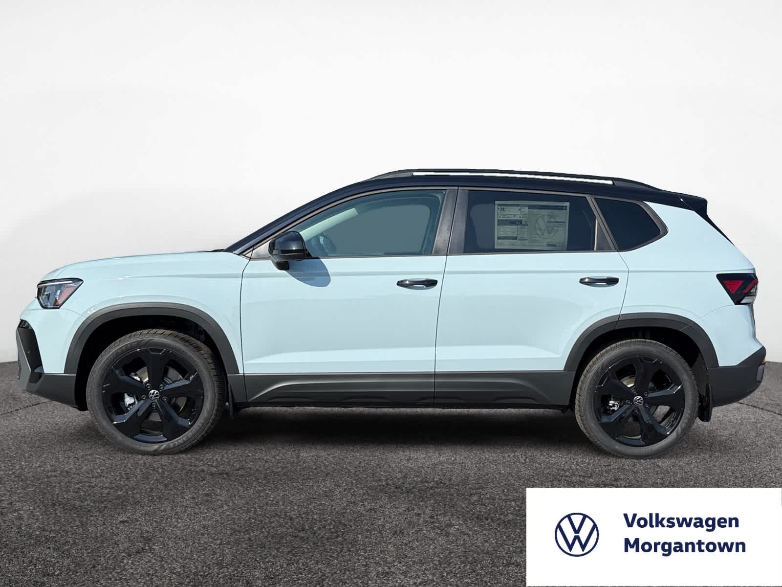 2025 Volkswagen Taos SE photo 2