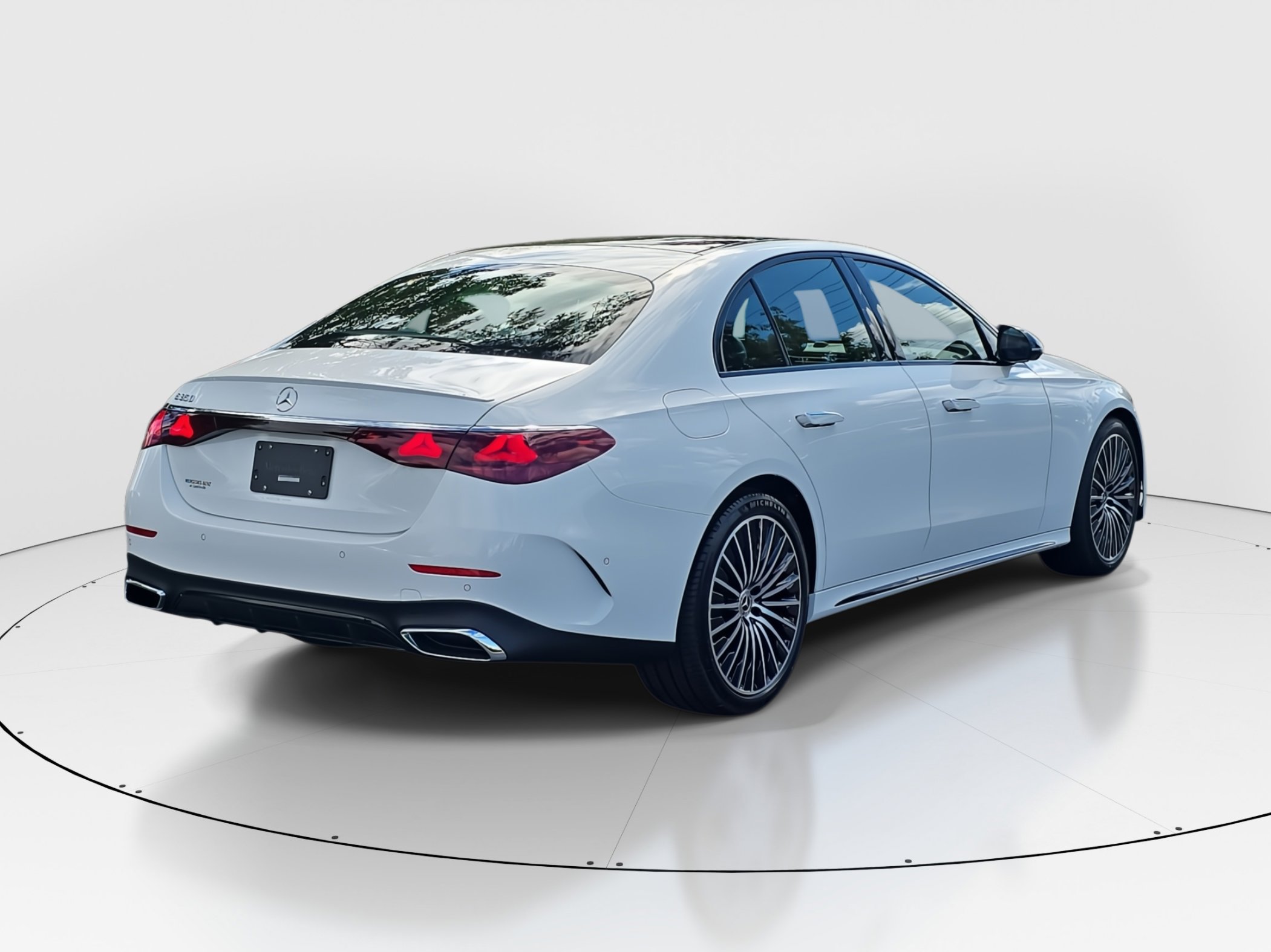 2026 Mercedes Benz E 350 photo 3