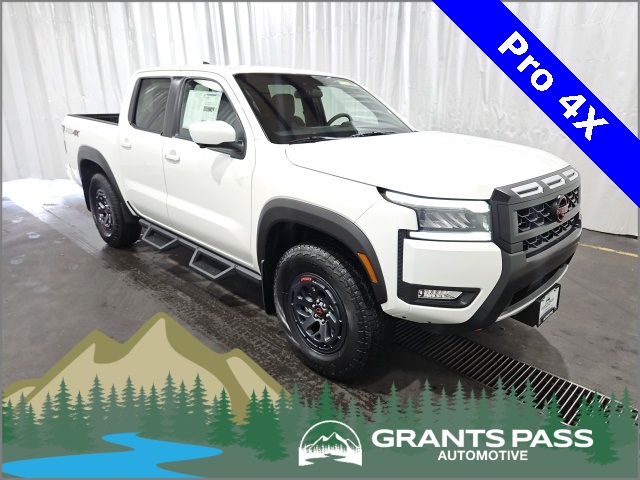 2026 Nissan Frontier PRO-4X's photo