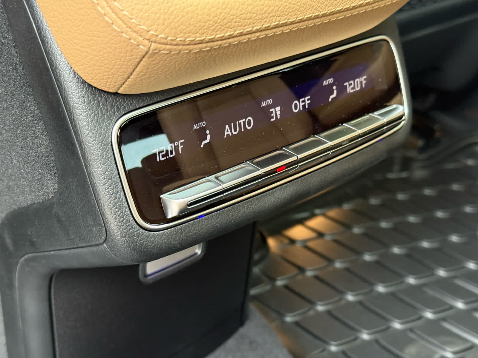 2026 Mercedes Benz GLS 450 4MATIC photo 29