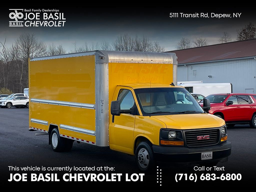 2017 GMC Savana Cutaway Work Van's photo