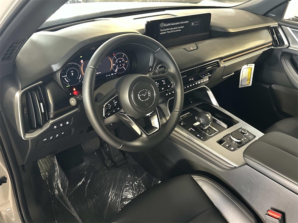 2025 Mazda CX-90 Premium Plus photo 2
