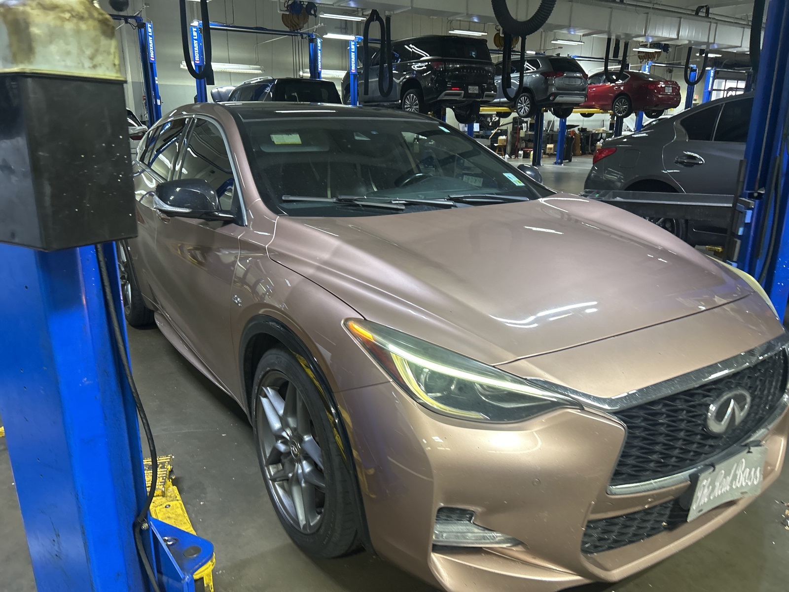 2018 INFINITI QX30 Sport's photo