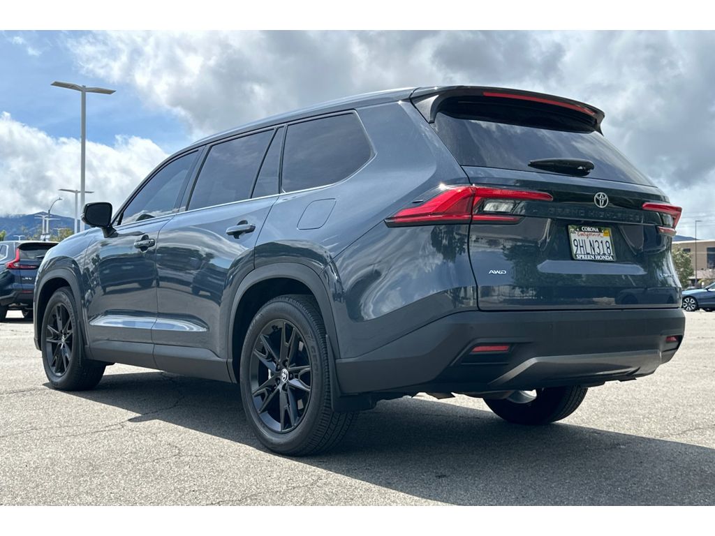 2024 Toyota Grand Highlander Limited photo 3